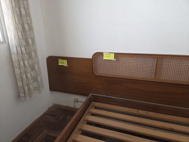 Cama de 2 plazas con respaldo esterillado y firme - imagen 3