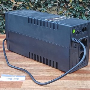 UPS Kaise para Protección de Equipos Informáticos - imagen 4