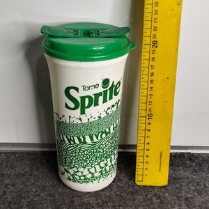 Lote anterior: Vaso Grande Plástico Sprite con Tapa Verde