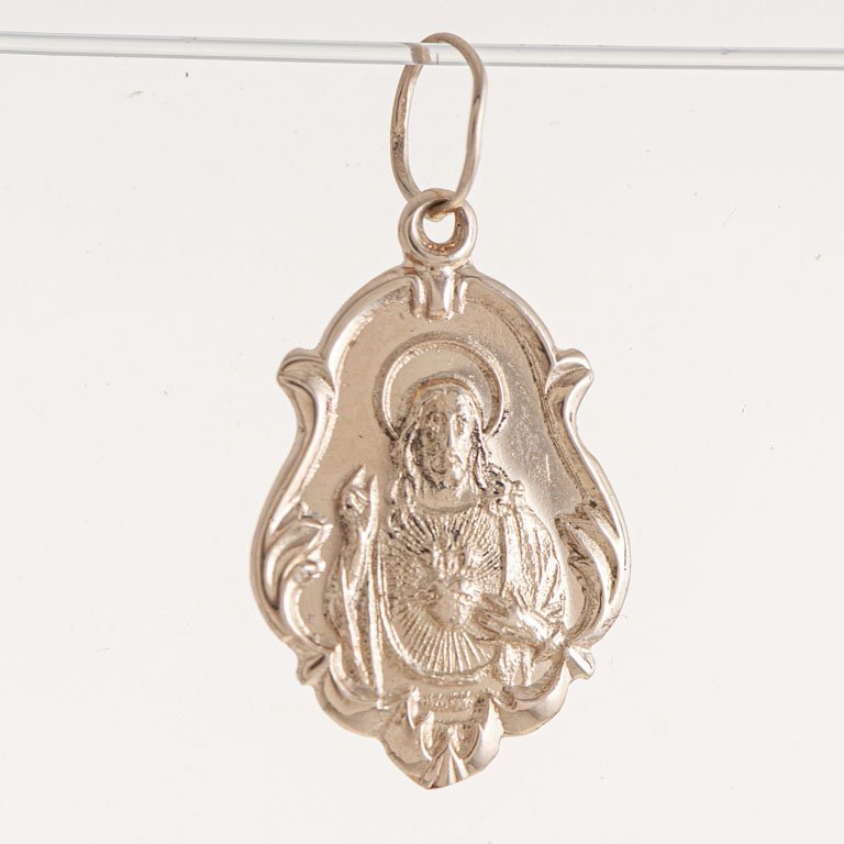 Lote siguiente: Colgante oro de 18k con figura de Cristo