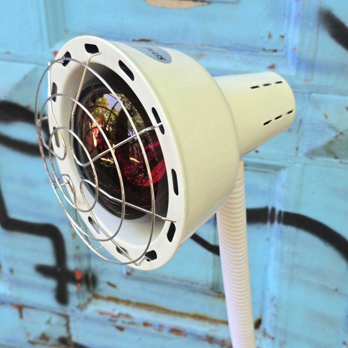 Item lote-16-lampara-infraroja-de-pie - Image 4