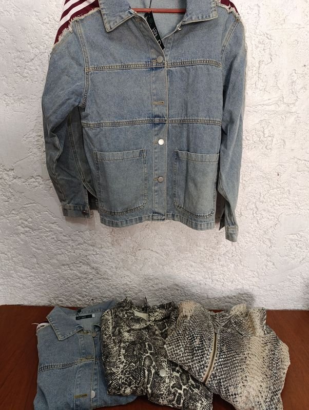 Lote anterior: Camperas femeninas de denim y cuero