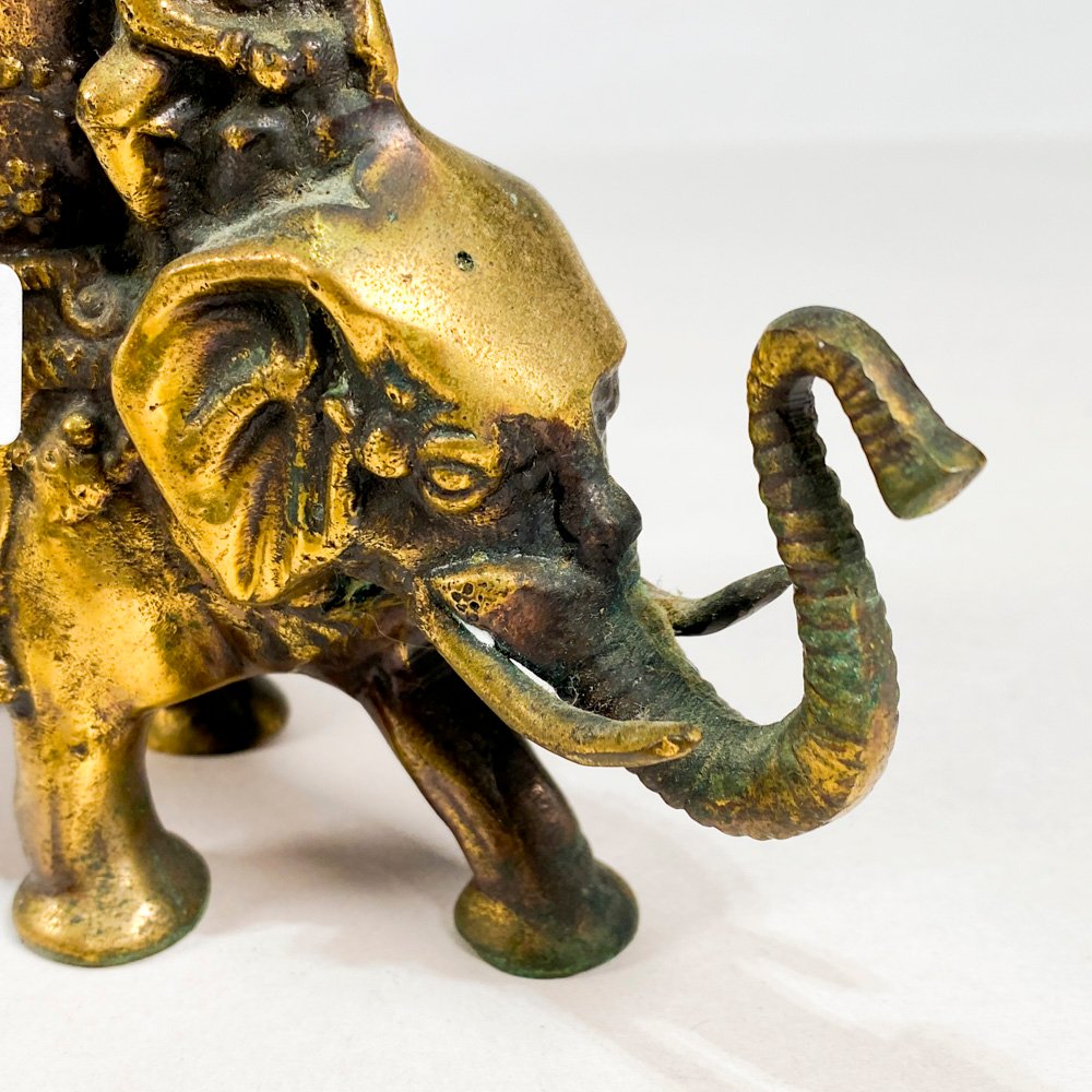 Estatua de elefante en bronce con detalles - imagen 2