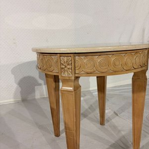 Mesita Redonda Beige con Tapa de Mármol y Patas Neoclásicas - imagen 5