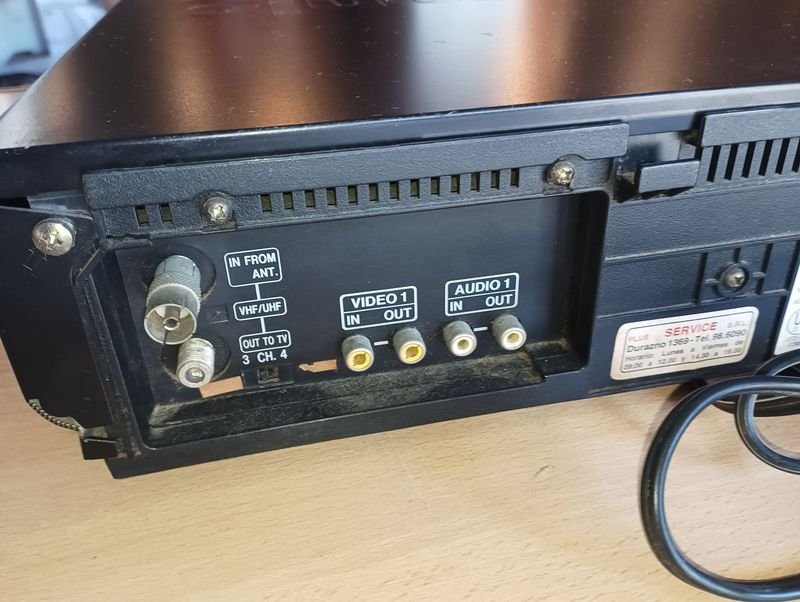 Lector de VHS Panasonic en excelente estado - imagen 2