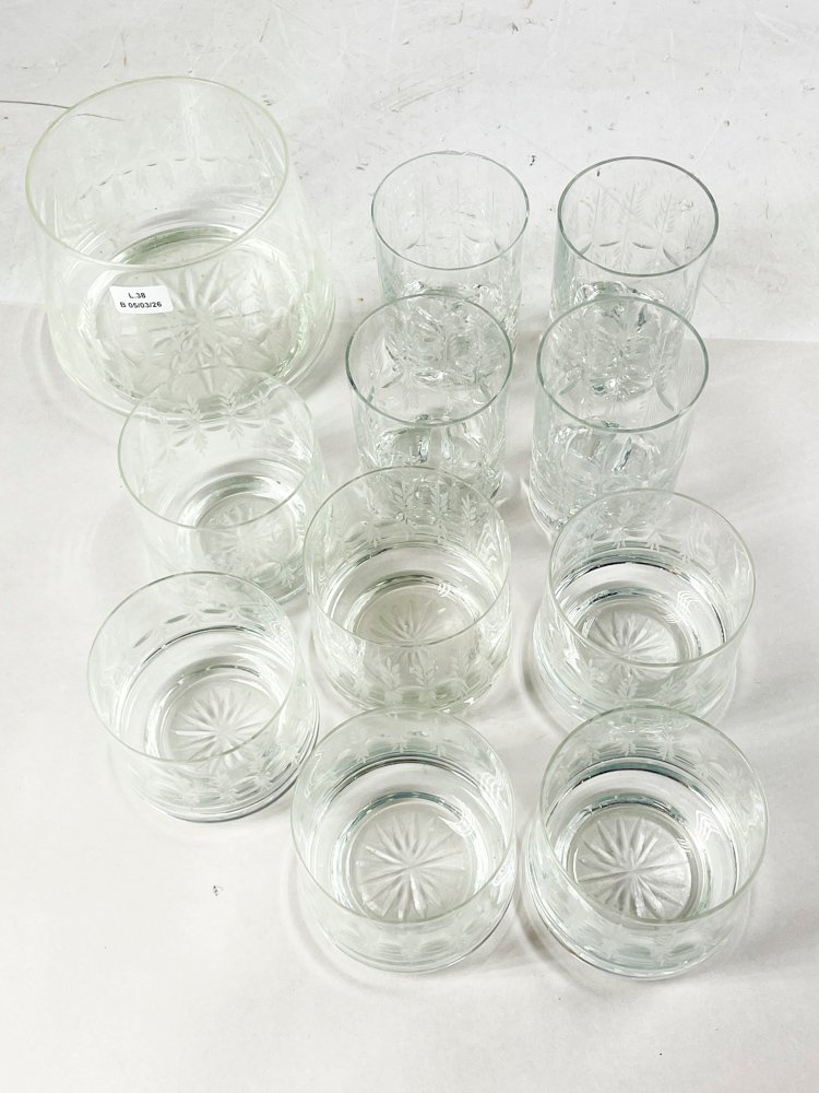 Vajillas y vasos de cristal claro - imagen 2