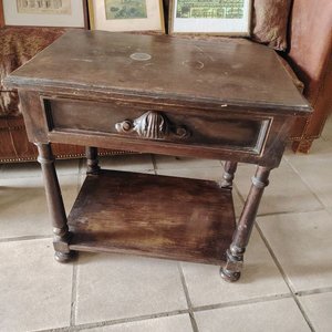 Mesa de Luz Antigua de Madera Maciza con Cajón y Estante - imagen 5