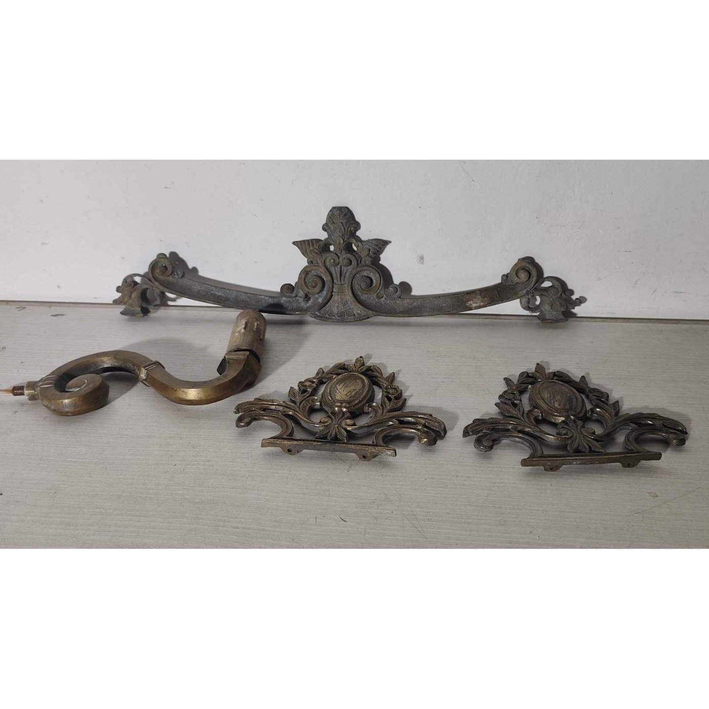 4 Piezas de Bronce para Muebles o Decoración