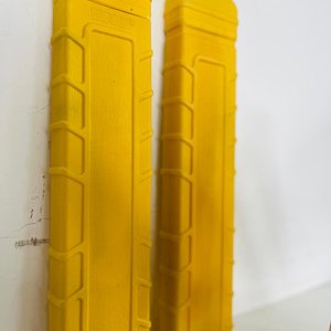 Par de Balizas Reflectivas Triangulares de Seguridad - imagen 2