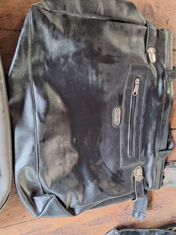 Lote anterior: Lotes de carteras de cuero en venta