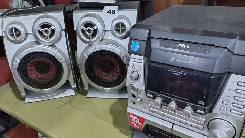 MINICOMPONENTE AIWA CON SUS PARLANTES Y CD CHANGER - imagen 4
