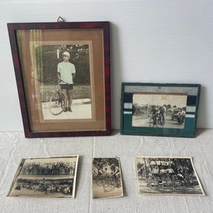 Lote de Fotografías Antiguas de Ciclismo y Eventos Deportivos - imagen 6