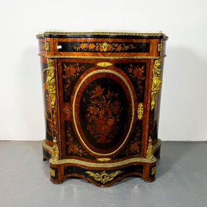 Lote siguiente: Chiffonier Francés Antiguo de Caoba con Marqueterie Floral y Bronce