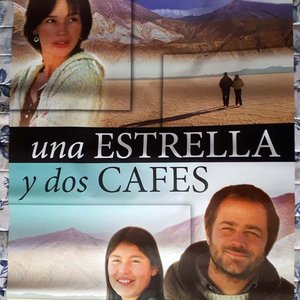 Lote anterior: Poster Original "Una Estrella y Dos Cafés" - Gastón Pauls - 2006