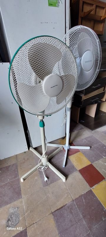 Ventiladores de metal en buen estado - imagen 3