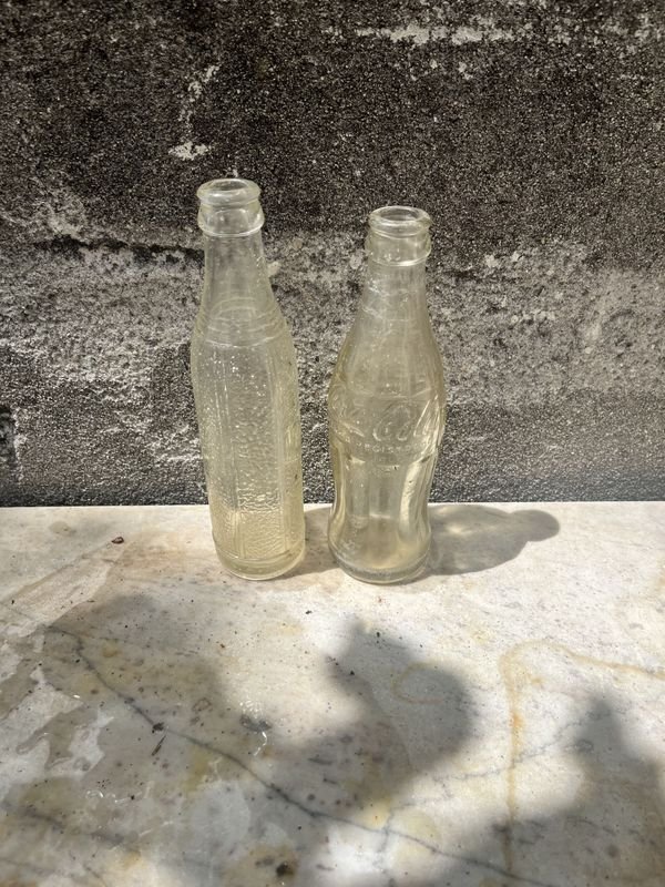 Dos botellas de Coca-Cola y Saltena en excelente condición - imagen 3