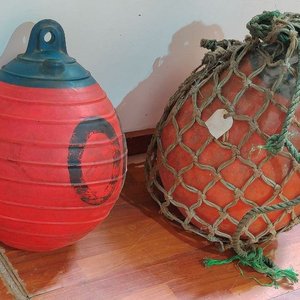 Lote de 2 Boyas: Roja y Naranja con Red, Medidas 40x50 cm - imagen 7