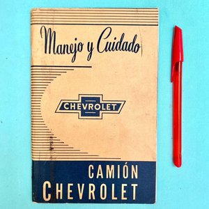 Lote siguiente: Manual de Manejo y Cuidado de Camión Chevrolet