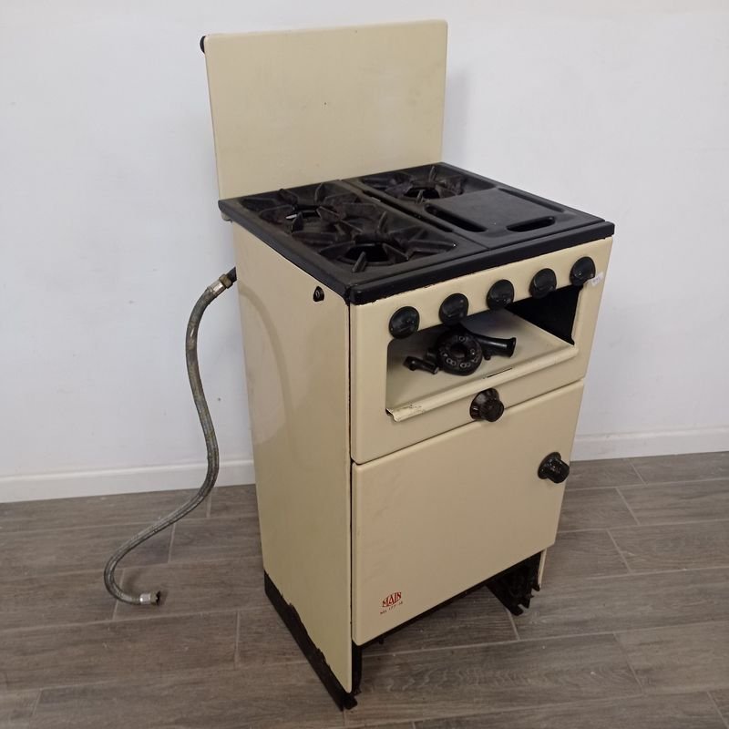 Cocina a gas antigua marca MAIN, esmaltada, horno con asadera