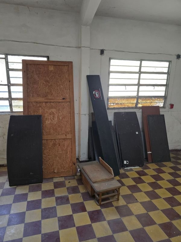 Item 845907 - Image 1