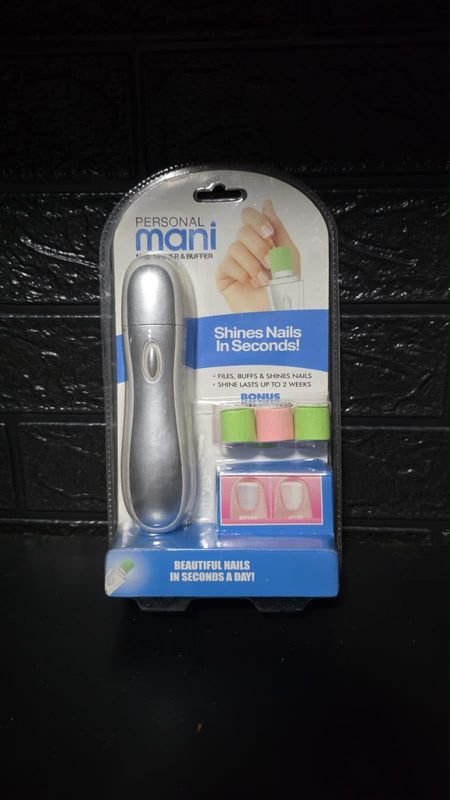 Torno Pulidor de Uñas Personal Mani con Accesorios