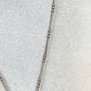 Cadena de Plata Fina con Dije de Mano en Piedra Natural - imagen 4