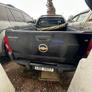 Chevrolet Montana 1.8 Pickup Negra - imagen 2