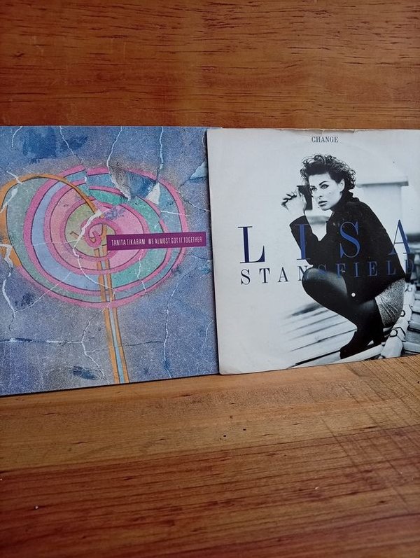 Dos discos de vinilo: Tanita Tikaram y Lisa Stansfield - imagen 1