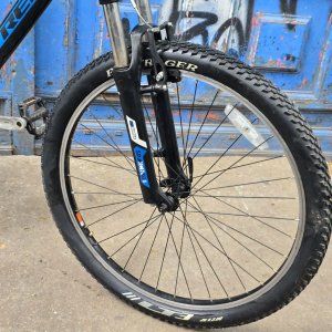 Bicicleta Trek 3700 R26 Negra y Azul - imagen 4