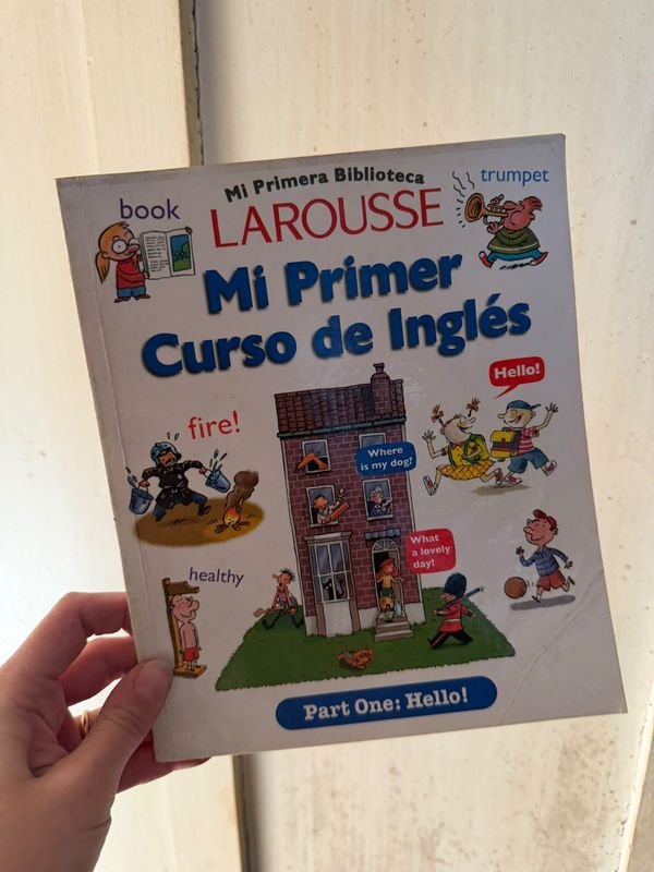 Libro Mi Primera Biblioteca: Mi Primer Curso de Inglés, Parte Uno: Hello!