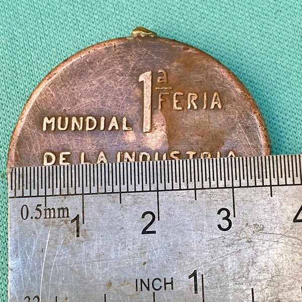 Medalla conmemorativa de la 1ª Feria Mundial de la Industria en el Atlántico - imagen 3