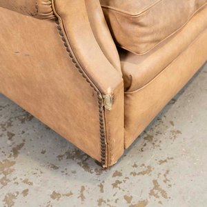 Sillón Bergere Tapizado en Cuerina Beige con Detalles - imagen 2