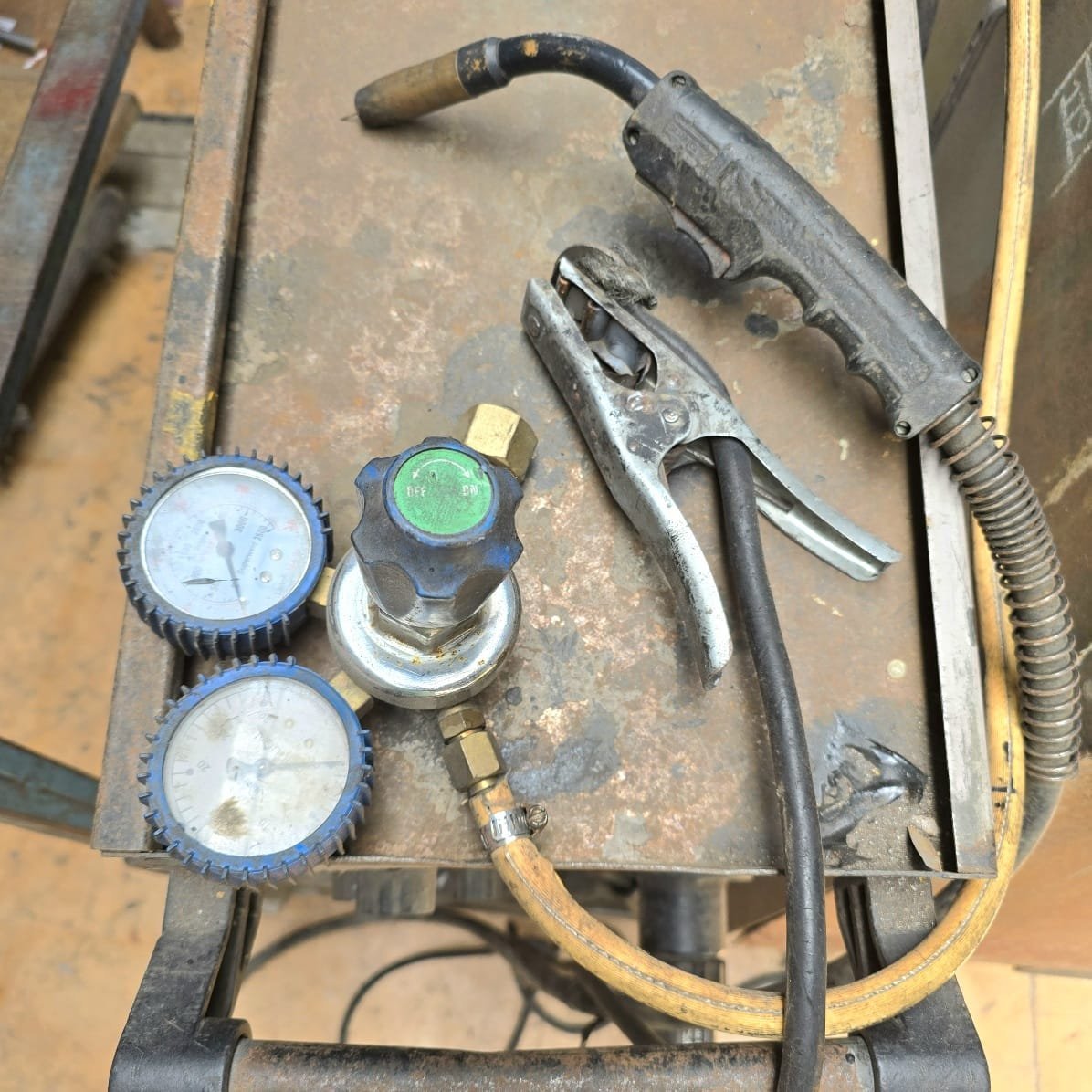 Item lote-65-soldadora-mig-esab-power-compact-250-ecf - Image 5