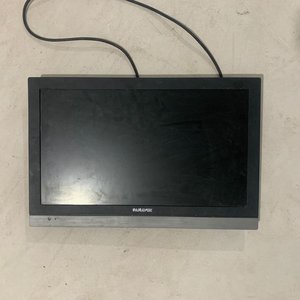 Televisor Panavox Negro con Entradas HDMI, VGA y USB - imagen 9