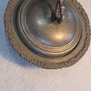 Centro de Mesa con Tapa de Platina Antigua - imagen 1