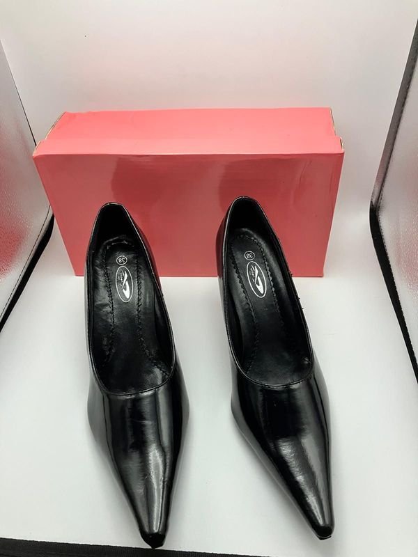 Zapatos de Salón Negros para Mujer, Punta Fina y Taco Alto