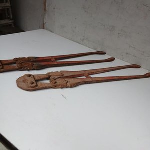Lote siguiente: 2 Cizallas Grandes de Corte para Metal, 1.10m de Largo