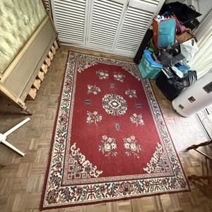 Alfombra Oriental Roja con Diseños Florales y Geométricos - imagen 8