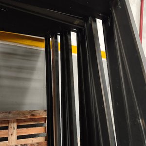 Conjunto de Marcos y Estructuras Rectangulares Negros para Exhibición - imagen 4