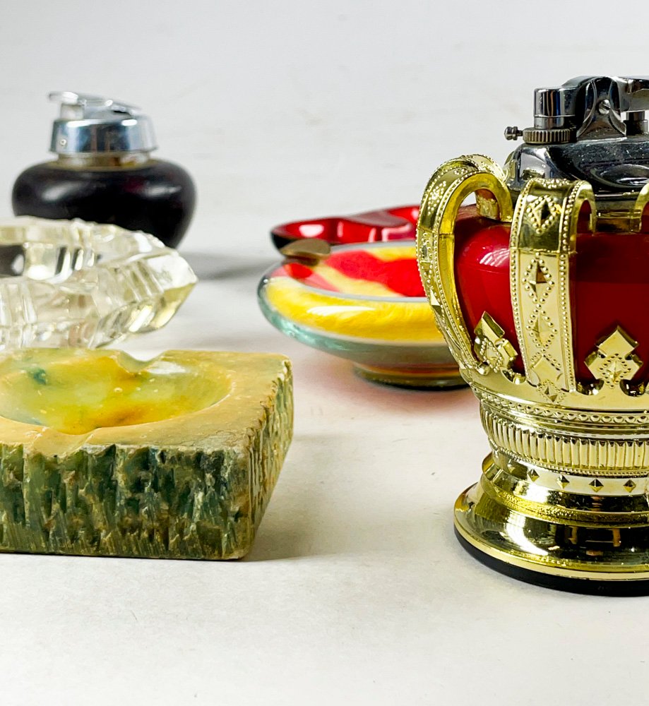Piezas de porcelana y ceniceros en venta - imagen 3