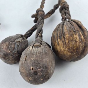 Antiguas Boleadoras Criollas de Cuero Trenzado - imagen 3