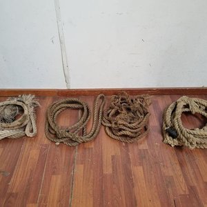 Lote anterior: Lote de 6 Tramos de Cuerdas de Fibra Natural para Uso General