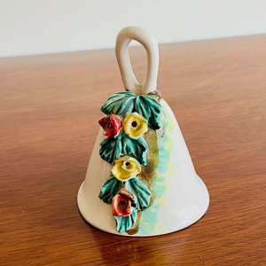 Lote de 3 Campanitas Decorativas: Bronce y Cerámica con Flores - imagen 3