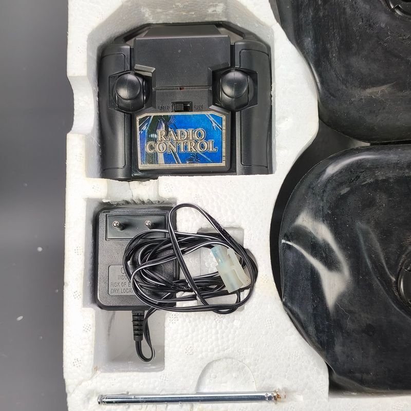 Hovercraft radio control, escala 1/32 alta velocidad en el agua y en la tierra - imagen 4