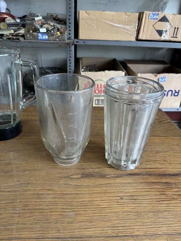 Vasos de licuadora de vidrio en buen estado - imagen 2