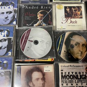 Lote de 50 CDs de Música Clásica y 11 Juegos de PlayStation - imagen 8
