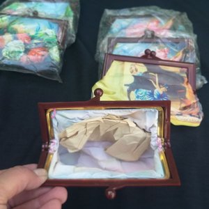 Lote de 10 Monederos de Tela con Diseños Artísticos - imagen 1