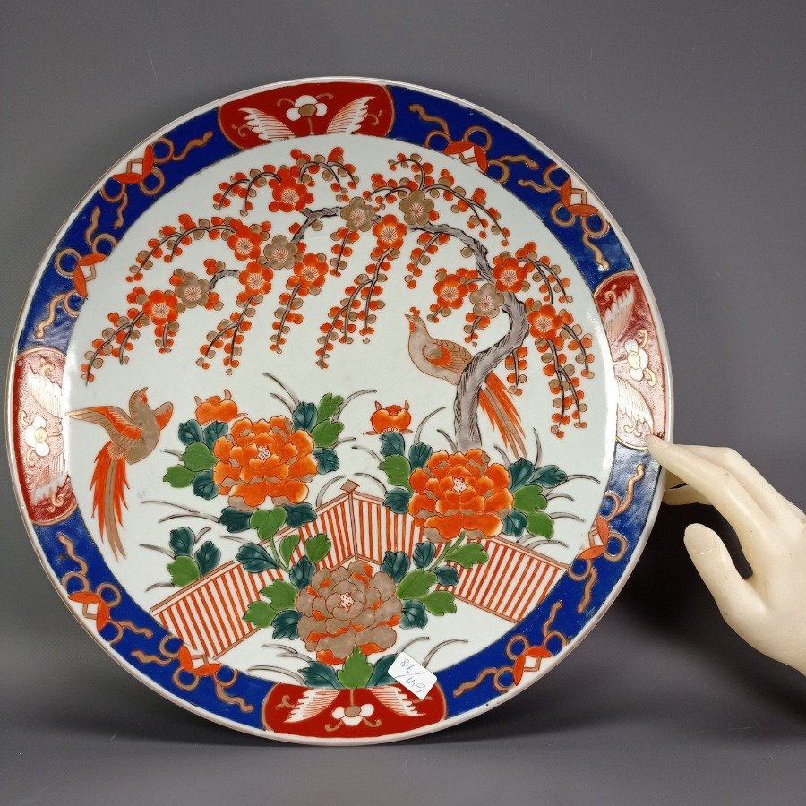 Plato de porcelana japonés pintado a mano con diseño floral y pájaros - imagen 3