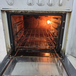 Cocina Eléctrica Blanca de 4 Hornallas con Horno - imagen 3