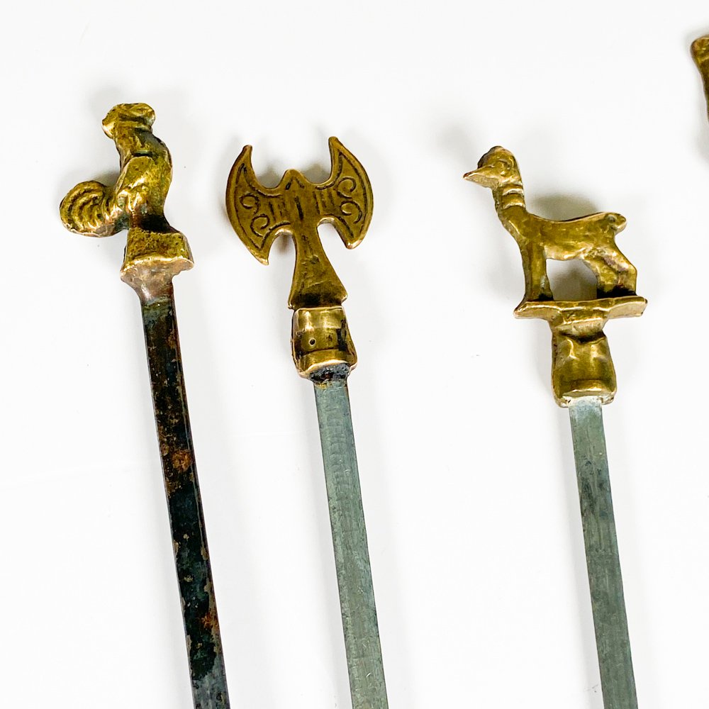 Brochetas con figuras de bronce - imagen 4